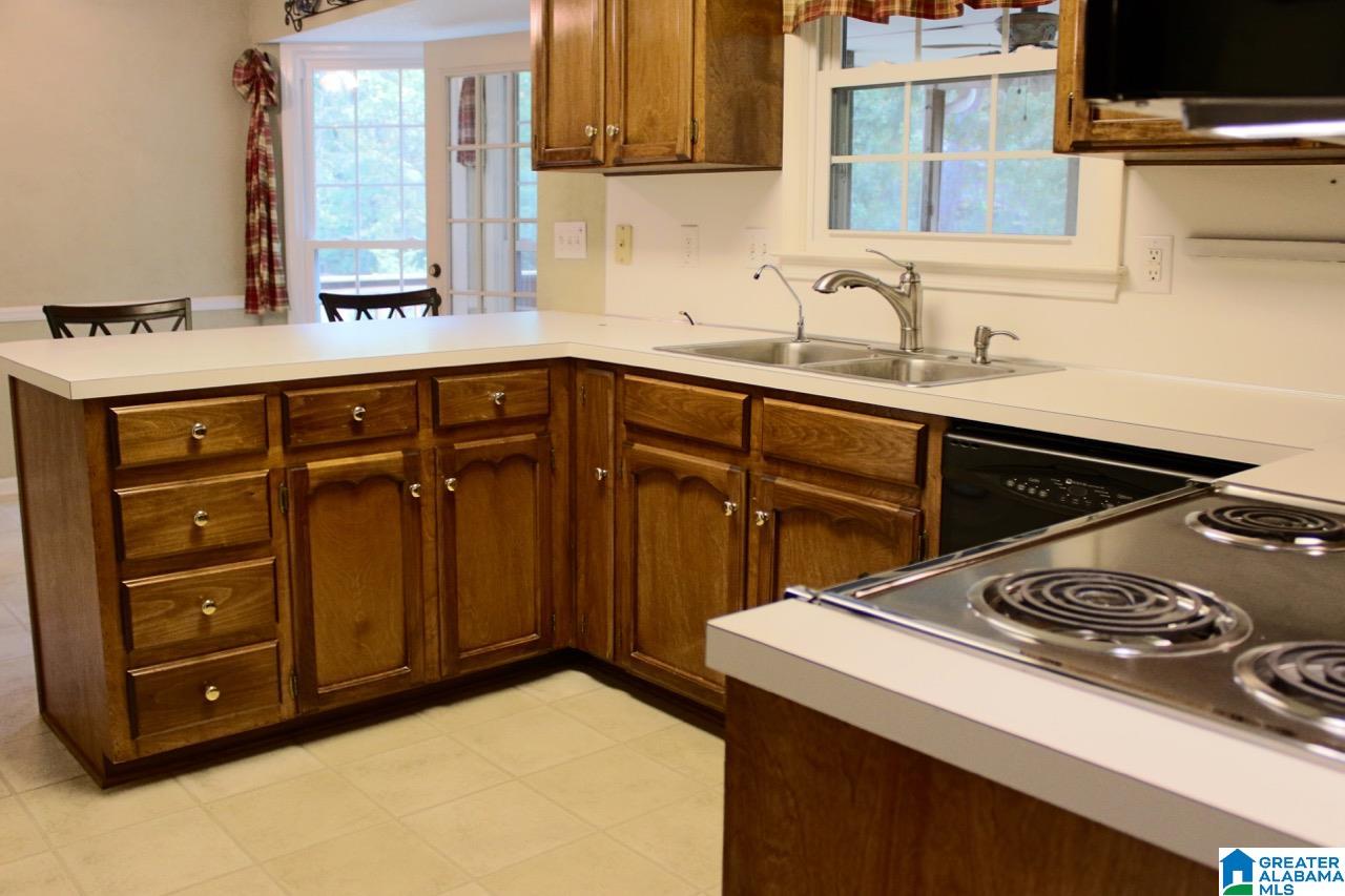 1016 Colonial Drive Alabaster, AL 35007 - Photo 20 of 47