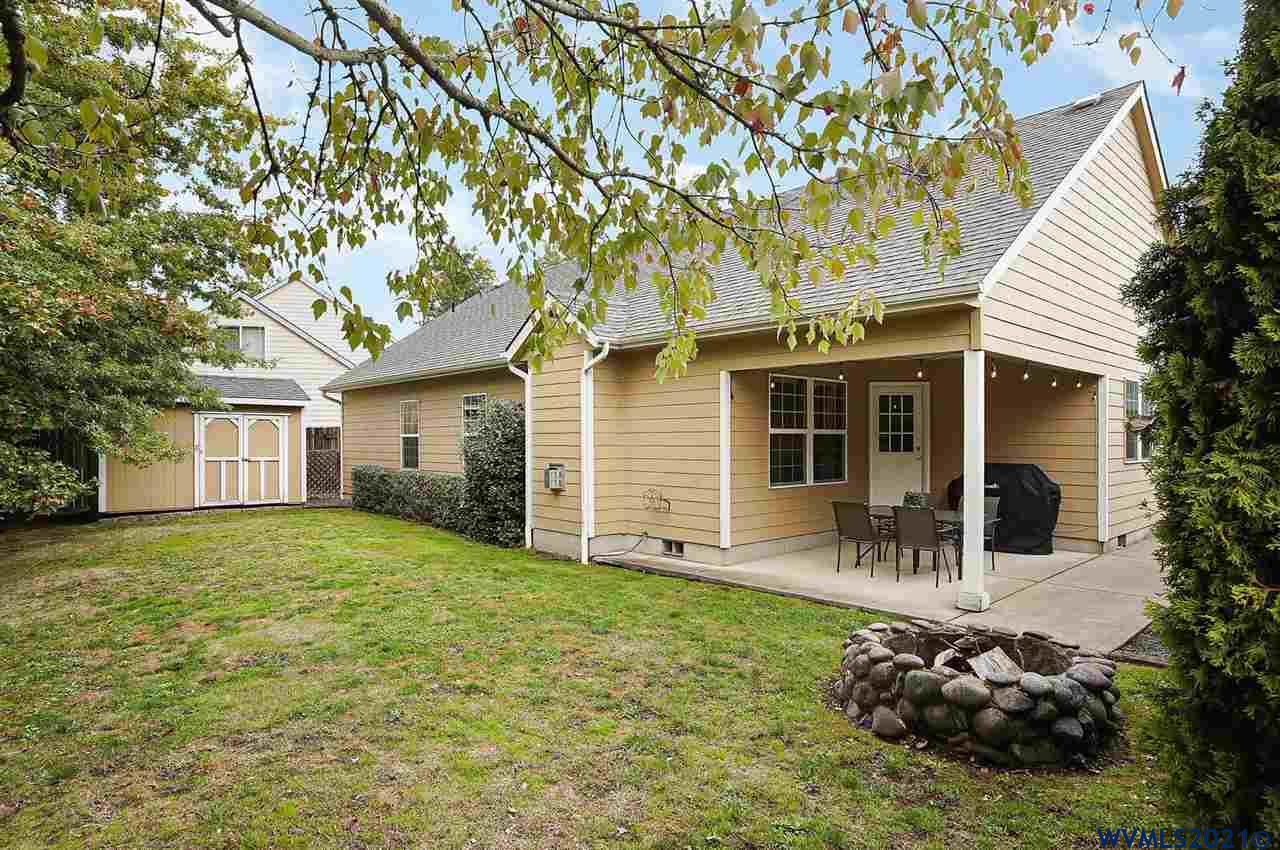 2077 Chase Loop Southwest Albany, OR 97321 - Photo 39 of 42