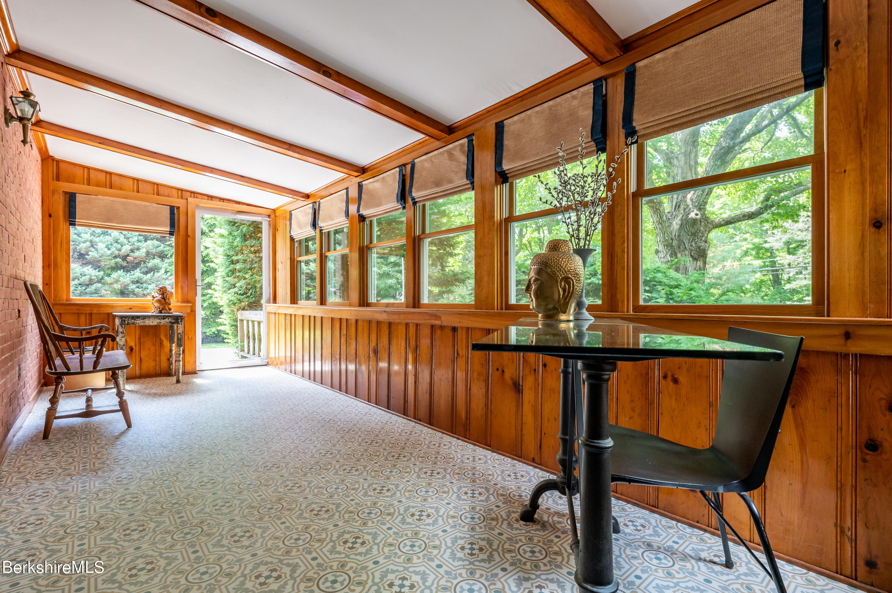39 Farm View Road Sheffield, MA 01257 - Photo 19 of 31 Breezeway