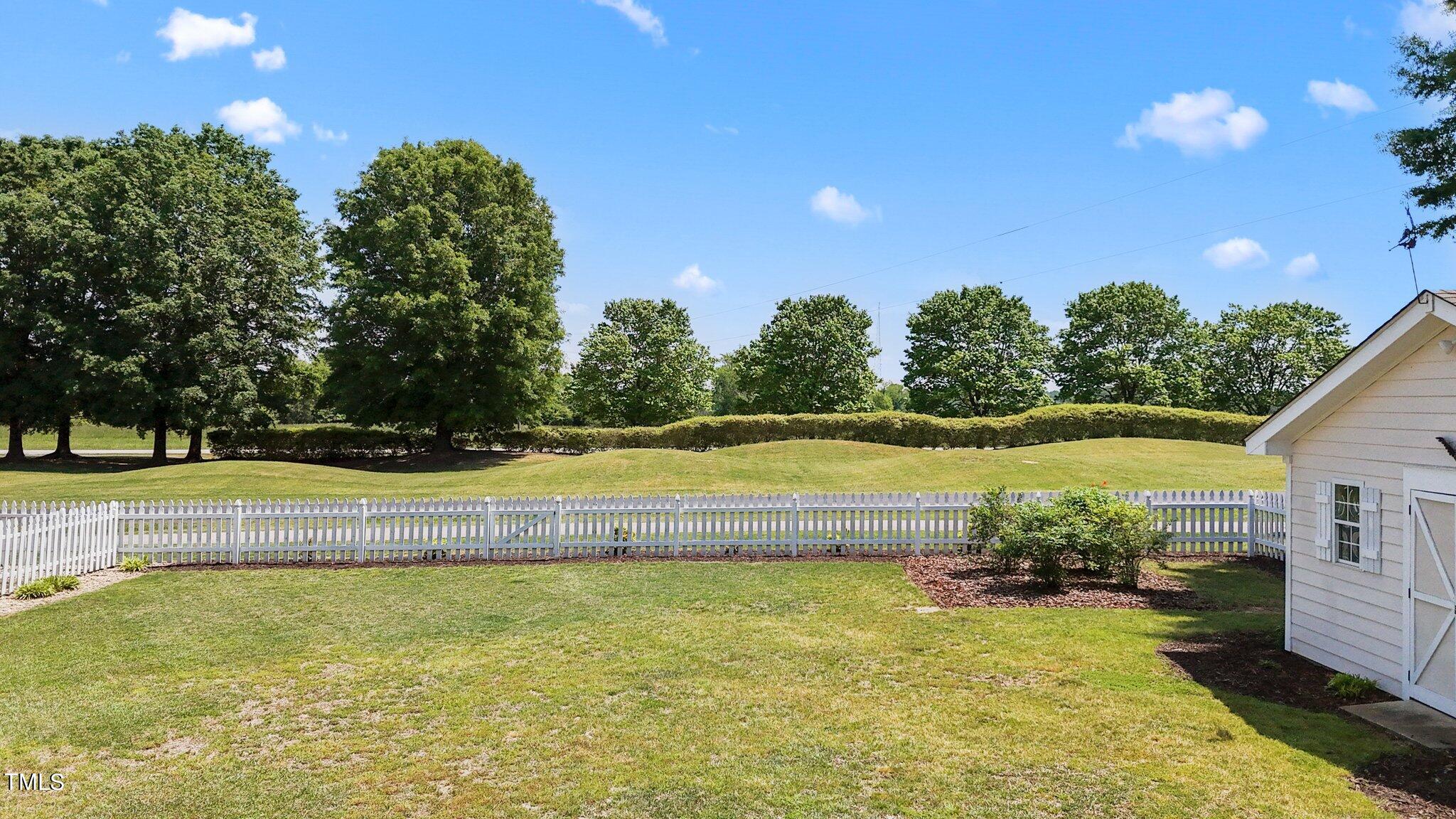 3660 Kapalua Way Raleigh, NC 27610 - Photo 32 of 40 7-web-or-mls-DJI_20240325043650_0110_D