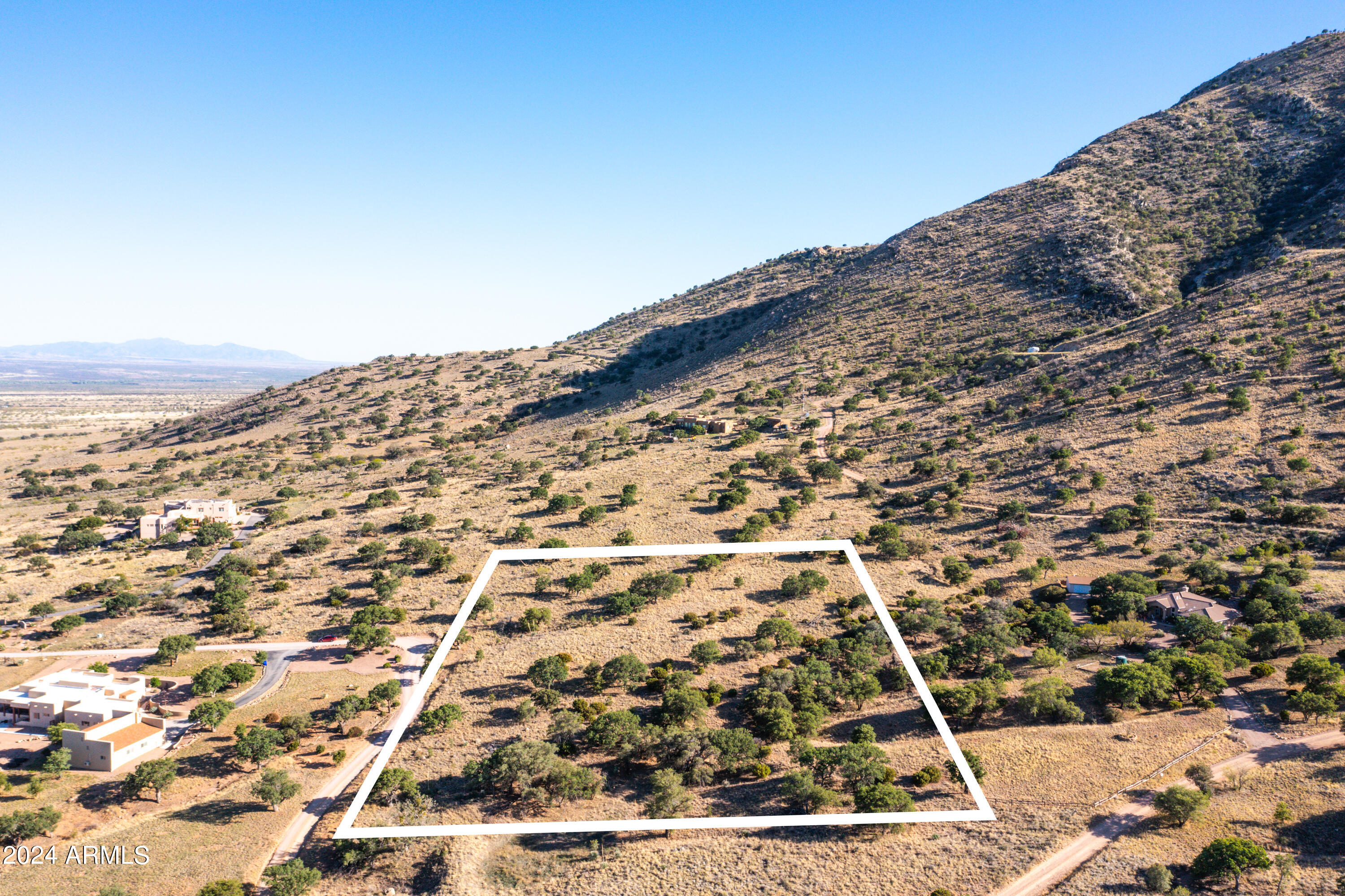 4-acres South 4-acres Ridge, Unit D Hereford, AZ 85615 - Photo 10 of 16 a view of a large building