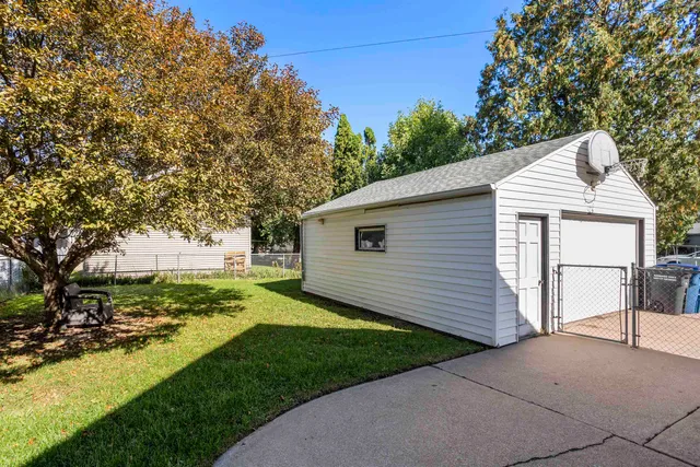 $214,900 | 1326 Congress Avenue, Oshkosh, WI 54901