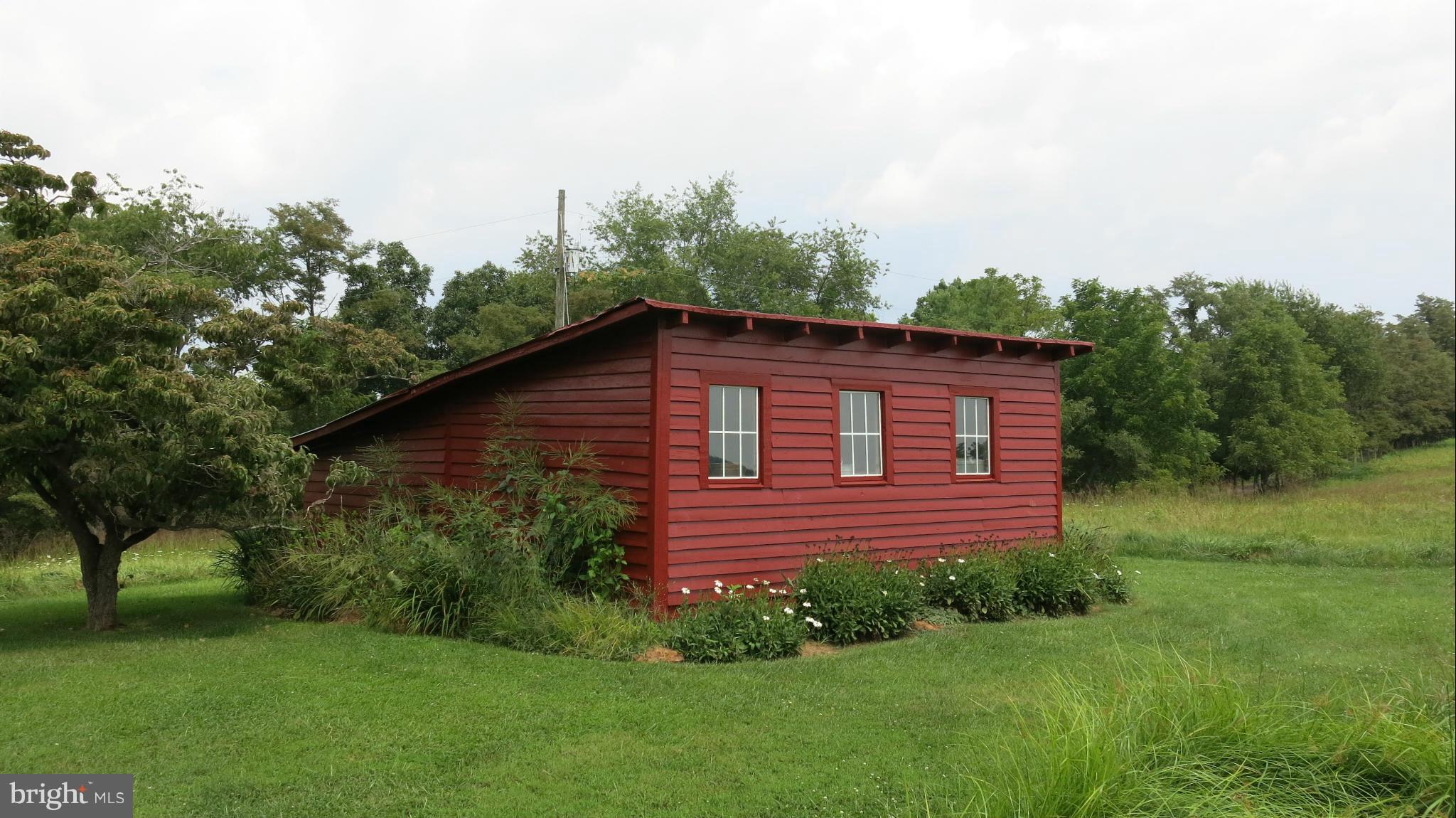678 Bessie Bell Mountain Road Castleton, VA 22716 - Photo 23 of 30 Exterior (General)