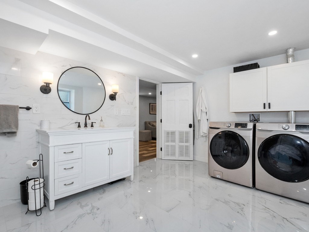 29 Commonwealth Road, Unit 1 Watertown, MA 02472 - Photo 28 of 35