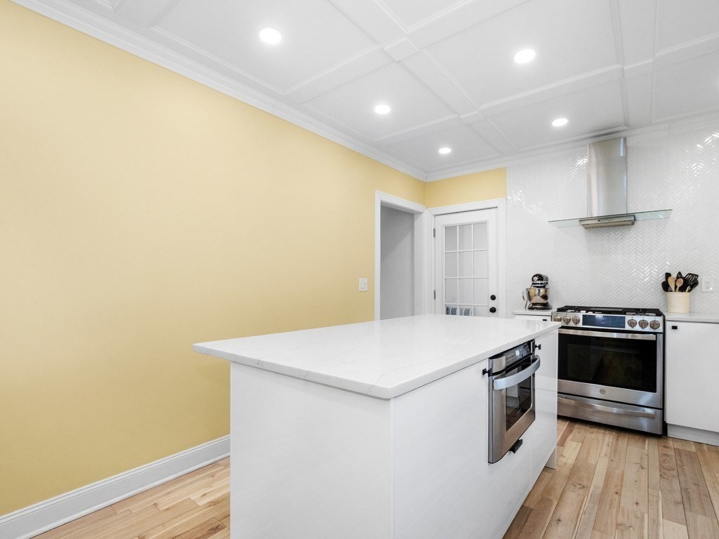 29 Commonwealth Road, Unit 1 Watertown, MA 02472 - Photo 6 of 35