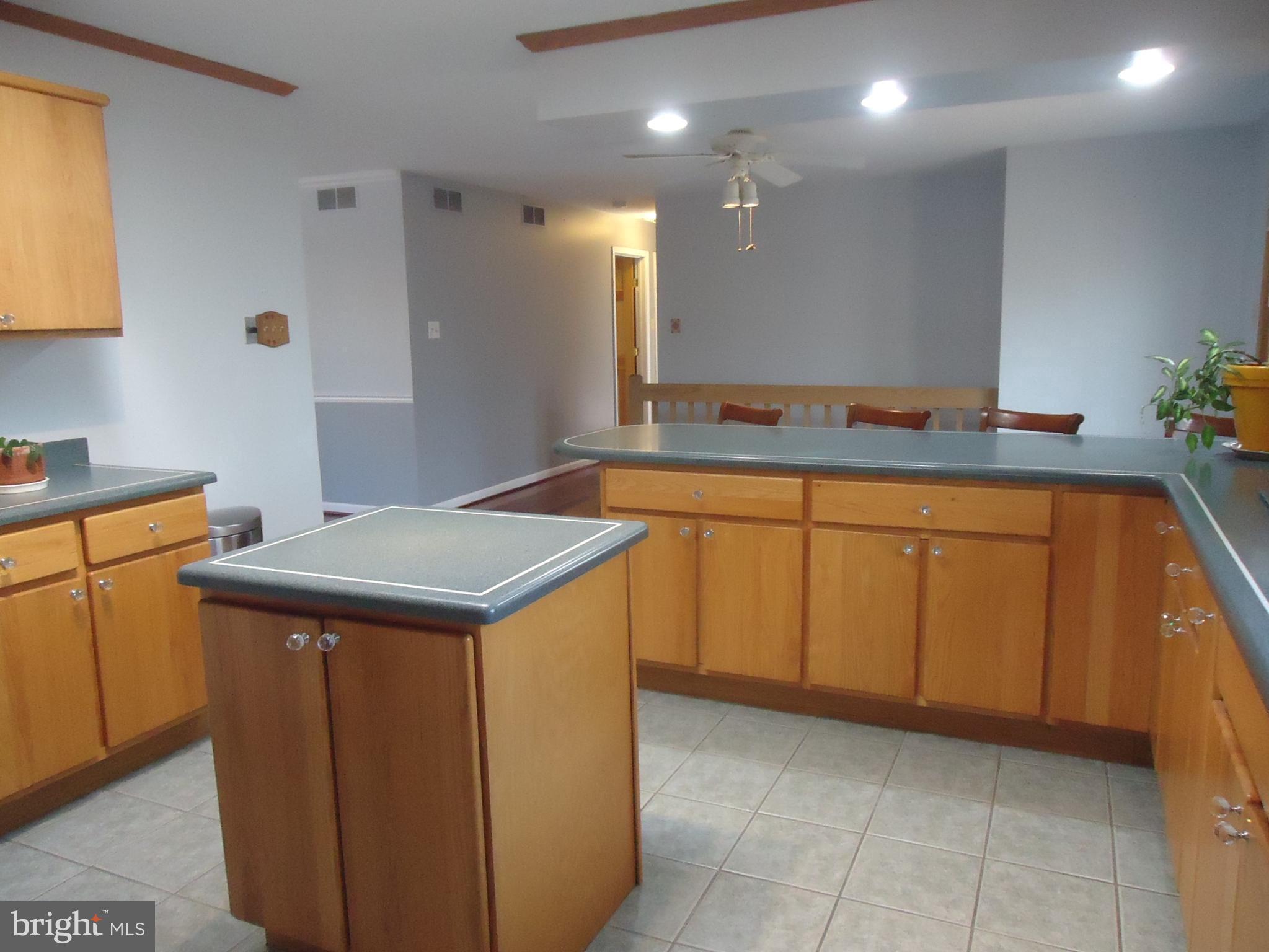 2946 Pinewick Road Ellicott City, MD 21042 - Photo 14 of 55 Gallery Image 14