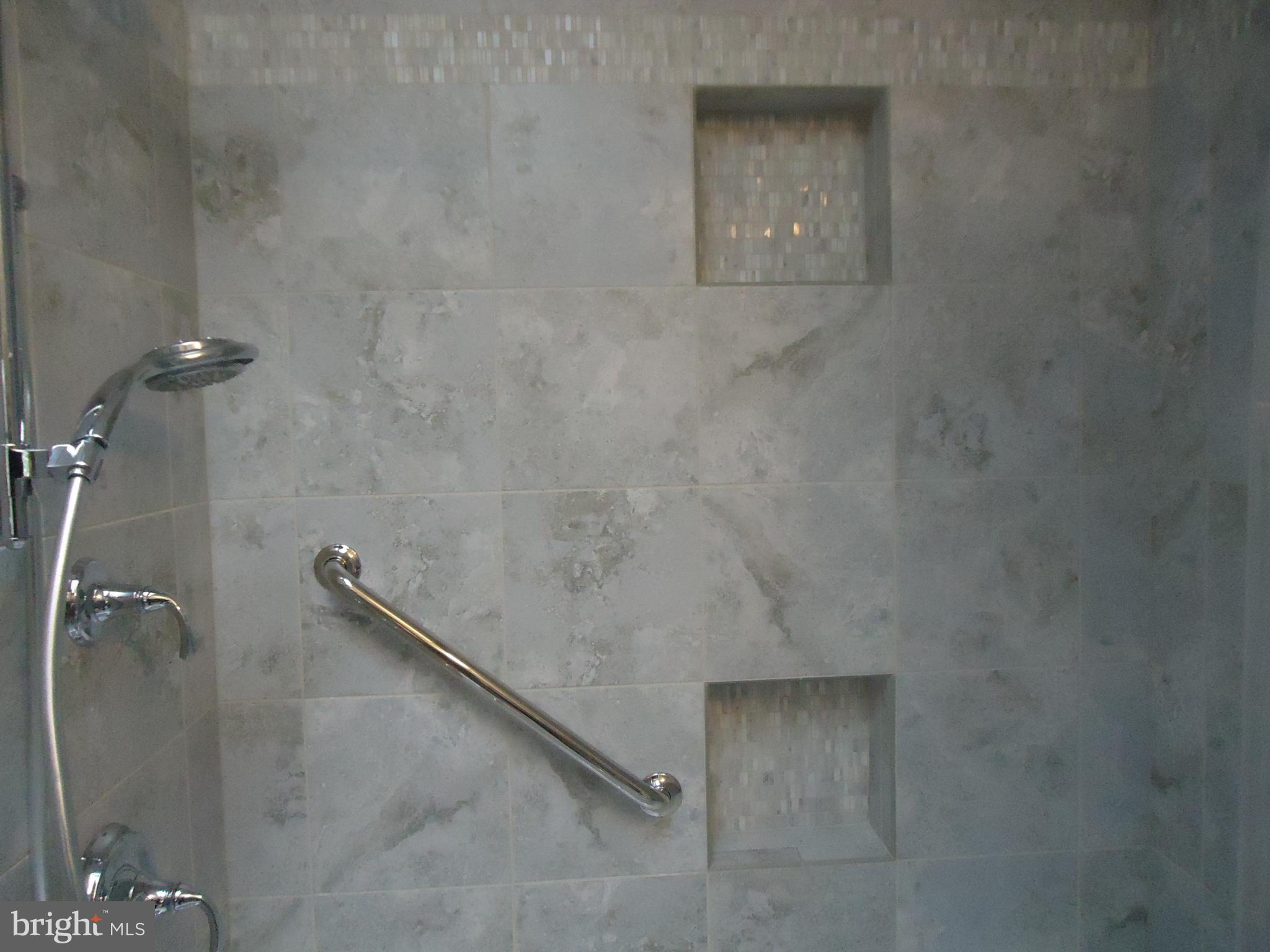 2946 Pinewick Road Ellicott City, MD 21042 - Photo 19 of 55 Gallery Image 19