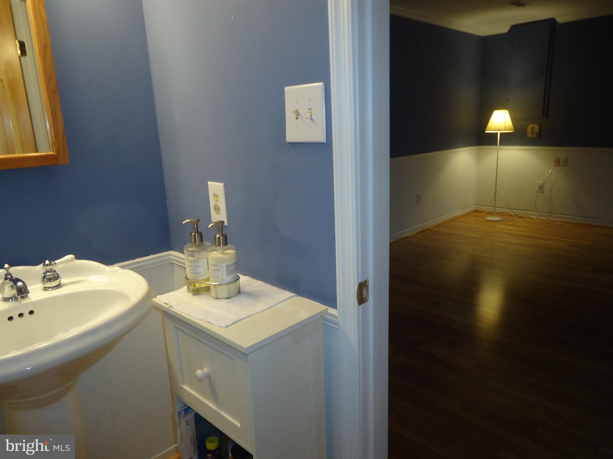 2946 Pinewick Road Ellicott City, MD 21042 - Photo 50 of 55 Gallery Image 50