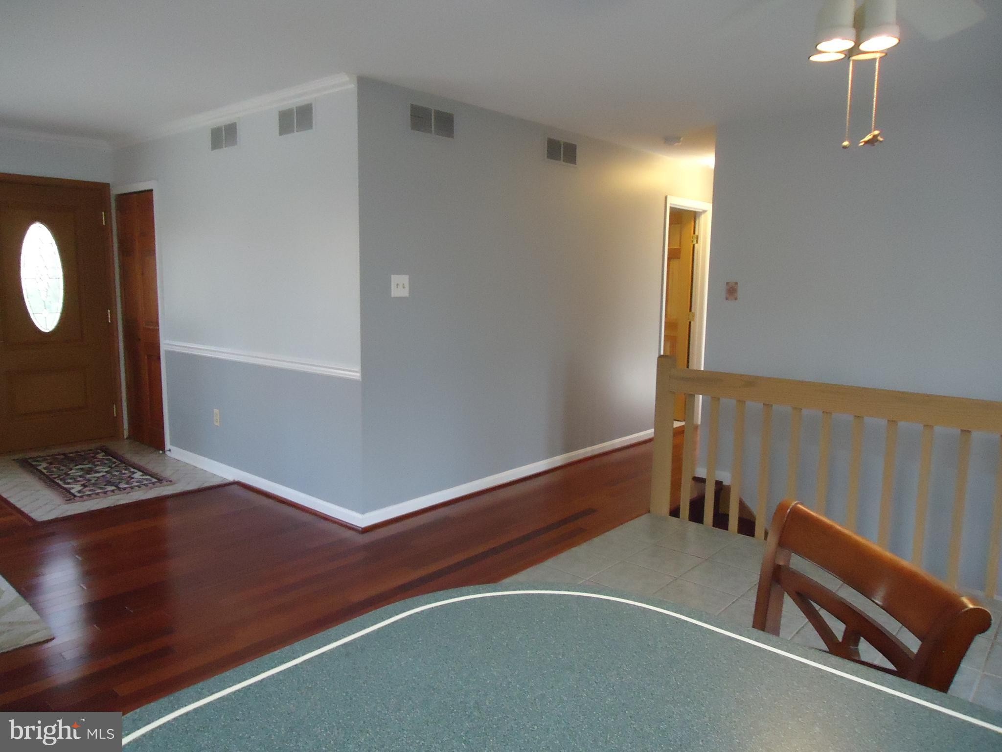 2946 Pinewick Road Ellicott City, MD 21042 - Photo 5 of 55 Gallery Image 5