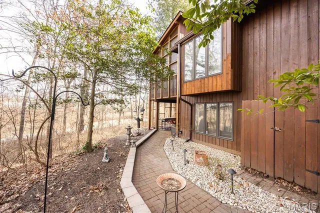 $299,000 | 23 Persimmon Ridge Road, Belleville, IL 62223