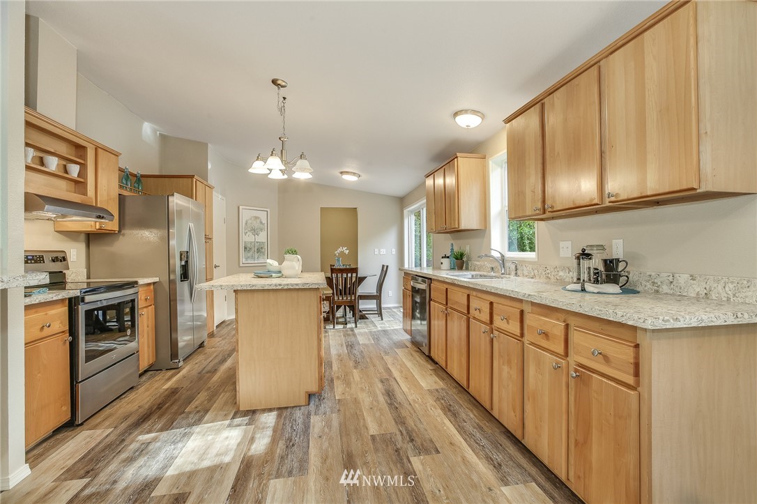 13012 Lost Lake Road Snohomish, WA 98296 - Photo 6 of 25 Gallery Image 6