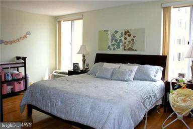 1800 R Street Northwest, Unit 604 Washington, DC 20009 - Photo 6 of 17 Bright and airy bedroom retreat.