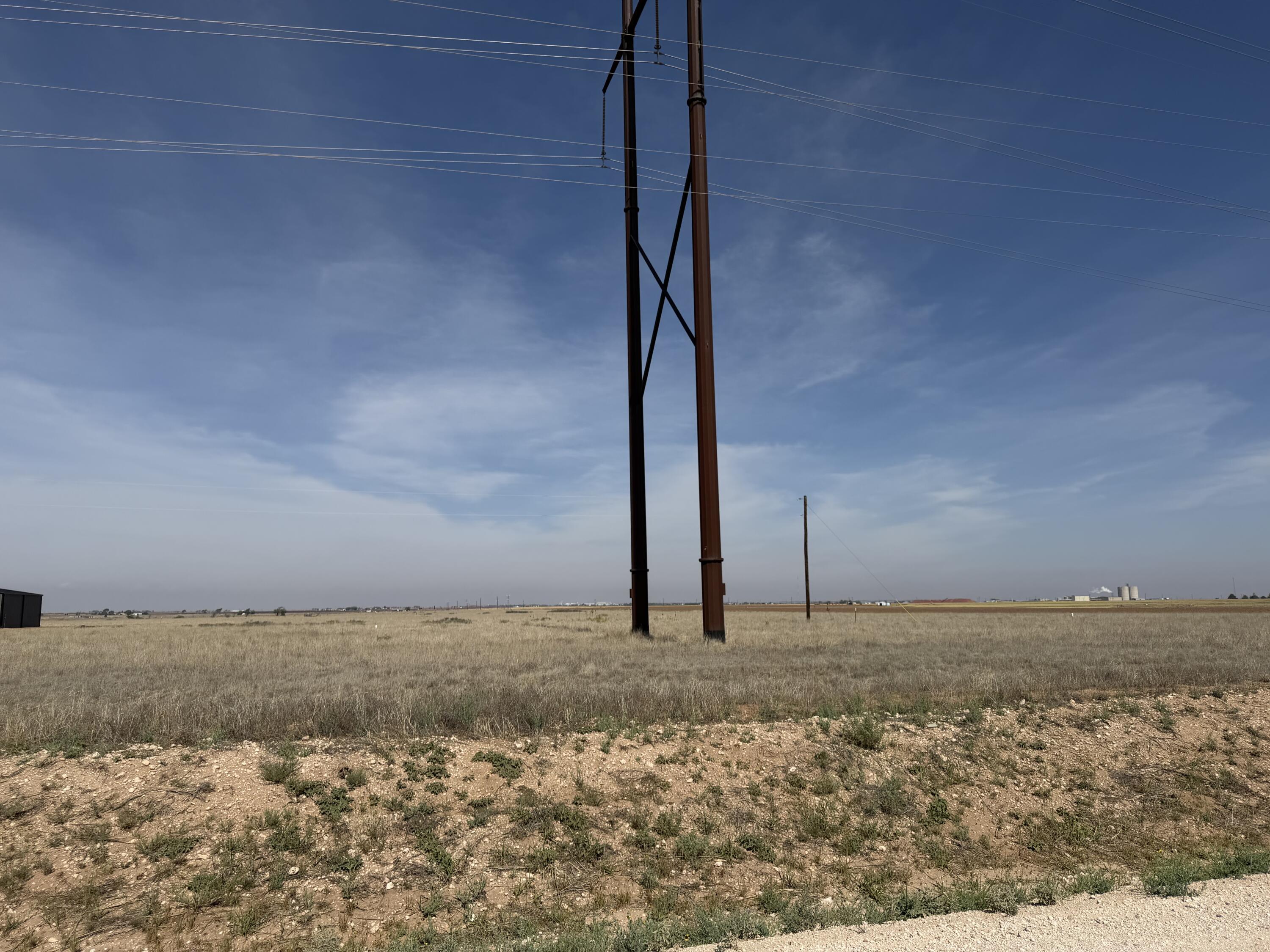 1704 Hawk Road Levelland, TX 79336 - Photo 2 of 4 IMG_2718