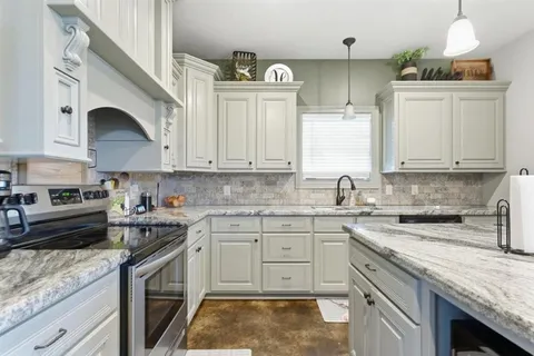 $268,000 | 17494 Jaycee Drive, Iowa, LA 70647