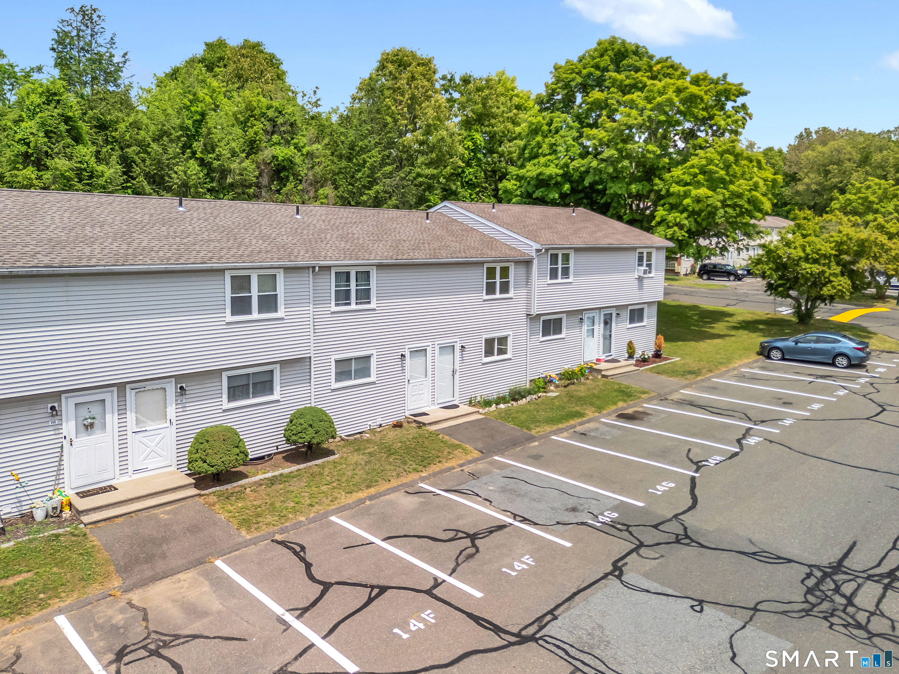 1081 New Haven Road, Unit 14H Naugatuck, CT 06770 - Photo 1 of 37