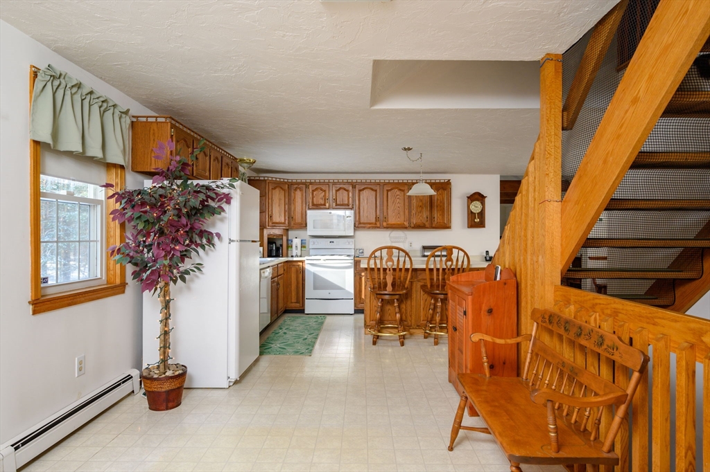179 Meadowbrook Road Hanover, MA 02339 - Photo 3 of 24