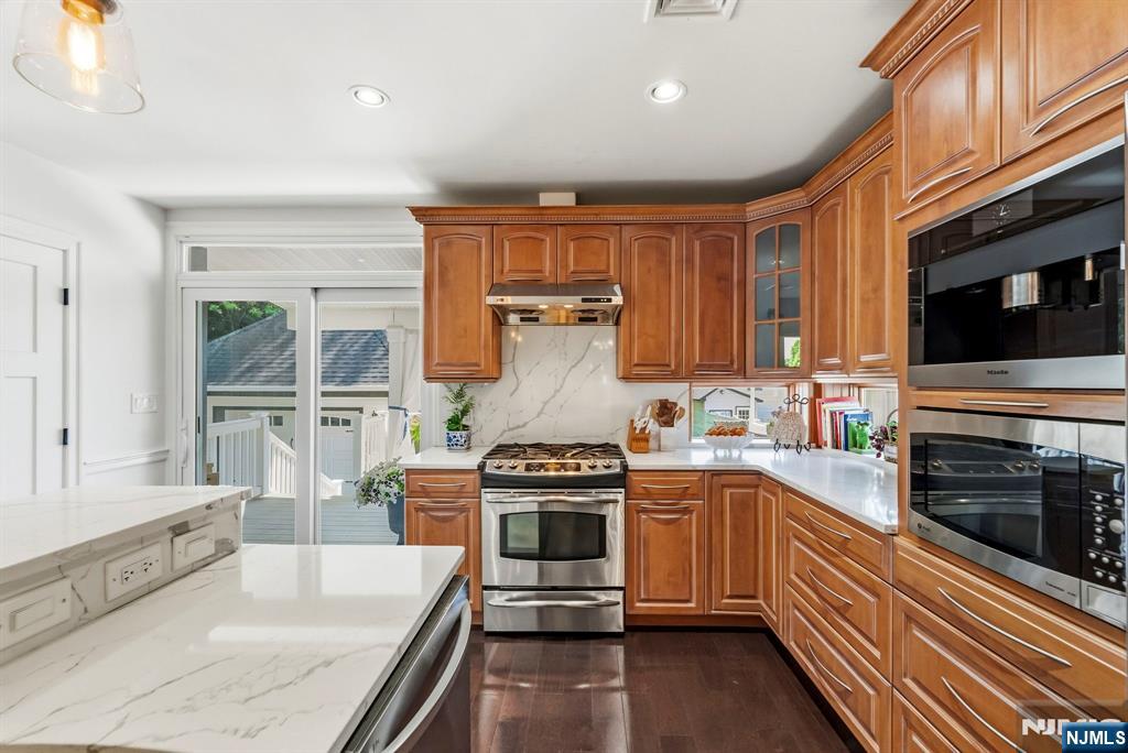 209 West Passaic Avenue Rutherford, NJ 07070 - Photo 15 of 50