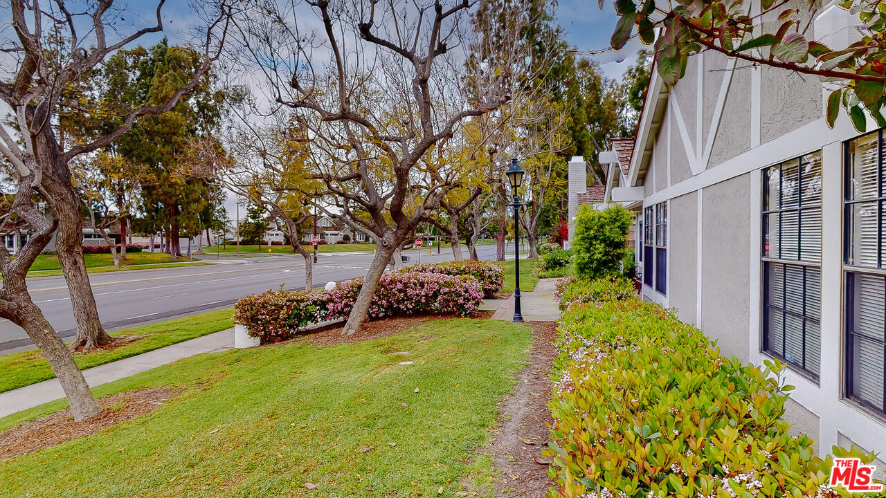 17 Firestone Irvine, CA 92614 - Photo 5 of 75