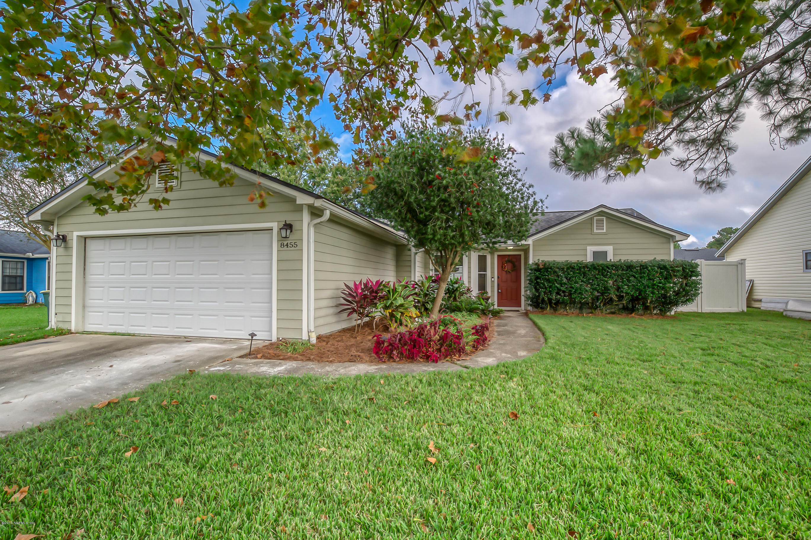 8455 Ivey Road Jacksonville, FL 32216 - Photo 7 of 22 welcome home