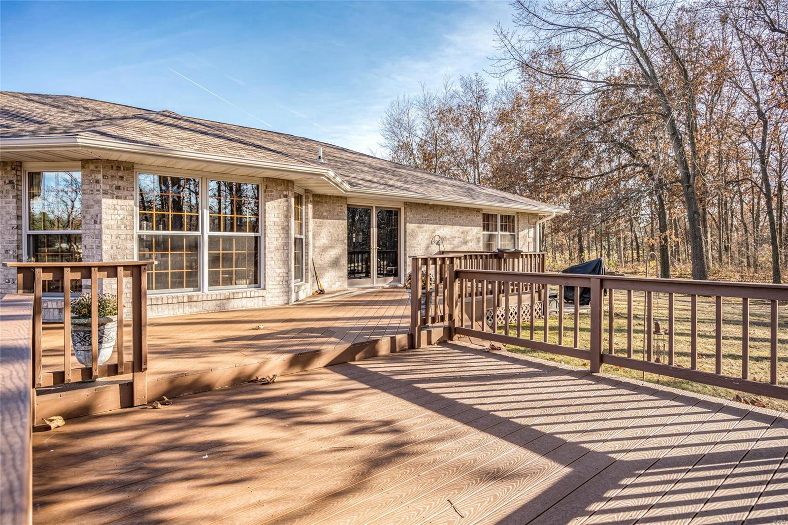 9799 Lake Road Gillespie, IL 62033 - Photo 33 of 72 Gallery Image 33