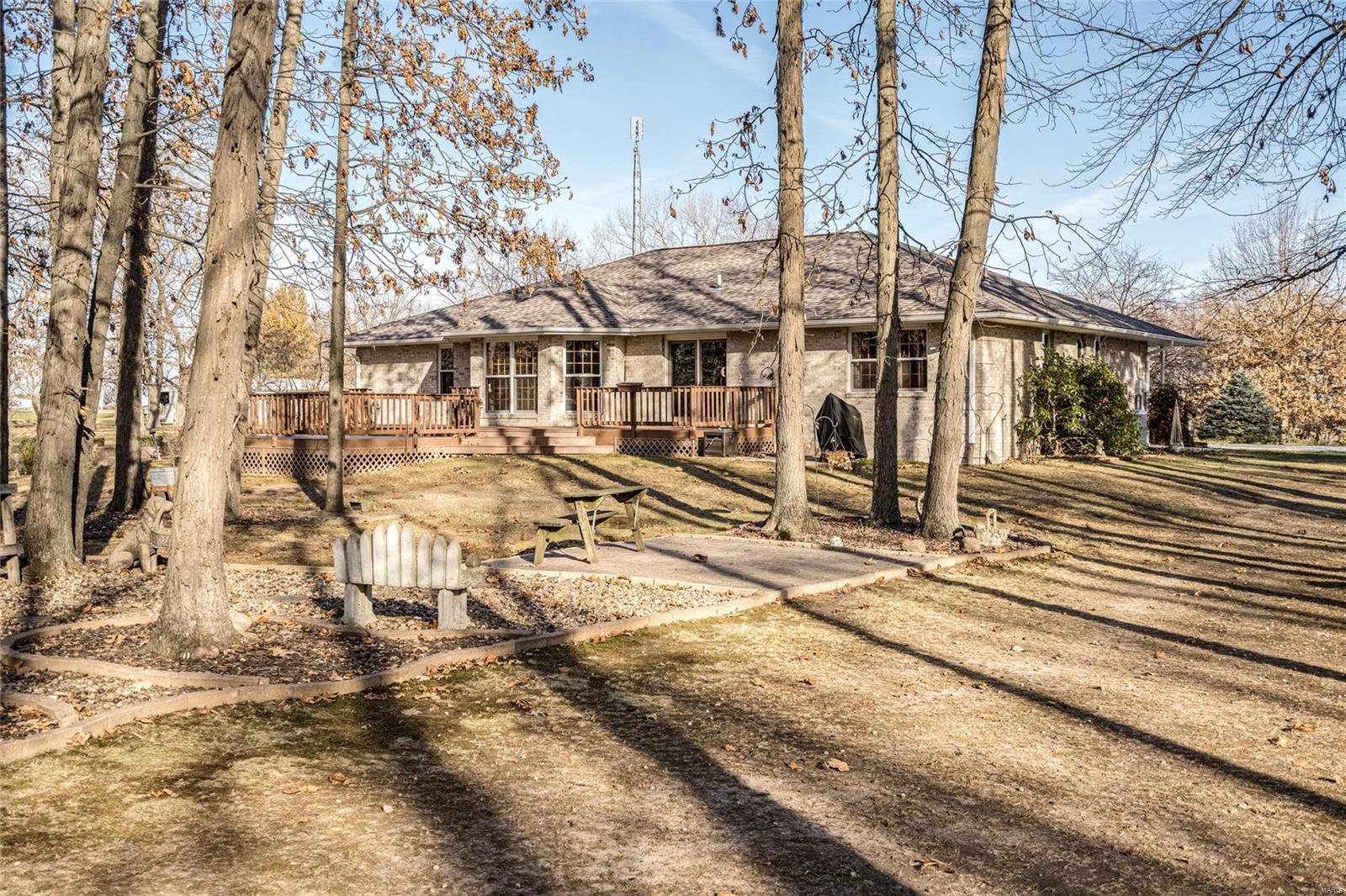 9799 Lake Road Gillespie, IL 62033 - Photo 36 of 72 Gallery Image 36