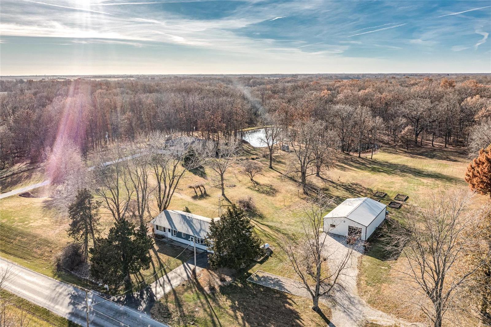 9799 Lake Road Gillespie, IL 62033 - Photo 64 of 72 Gallery Image 64