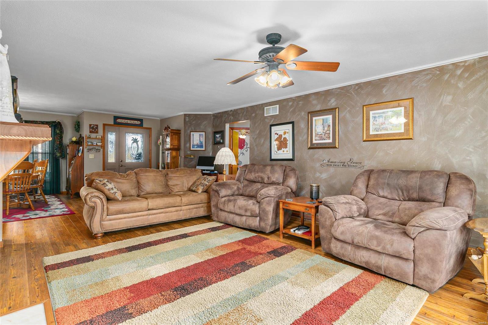 9799 Lake Road Gillespie, IL 62033 - Photo 9 of 72 Gallery Image 9