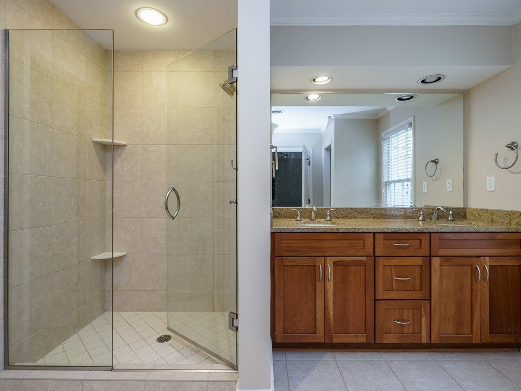 2813 Kittrell Drive Raleigh, NC 27608 - Photo 14 of 30 Master Bath