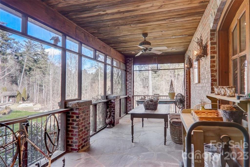 99 Mullally Drive Flat Rock, NC 28731 - Photo 39 of 48 a living room with furniture