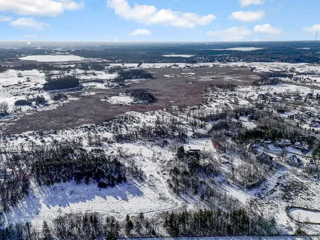 $650,000 | 1241 Holly Drive East, Hugo, MN 55038