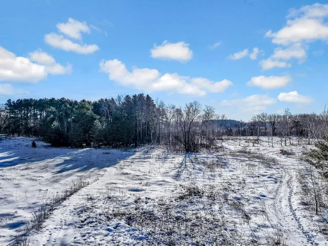 $650,000 | 1241 Holly Drive East, Hugo, MN 55038