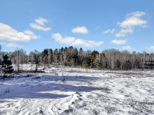 $650,000 | 1241 Holly Drive East, Hugo, MN 55038