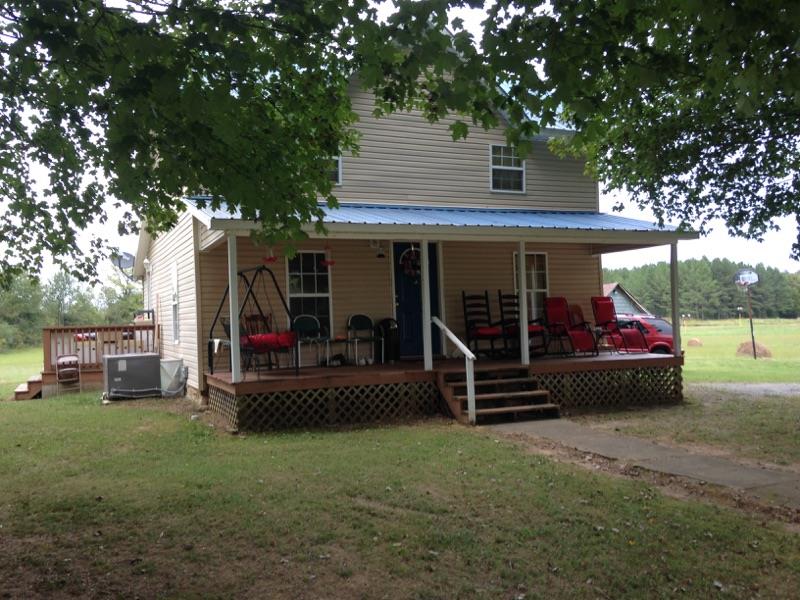 961 Turnpike Road Summertown, TN 38483 - Photo 1 of 12 Gallery Image 1