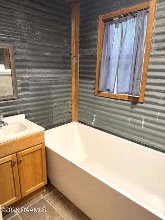 $1,200 | 5207 Jefferson Island Road, New Iberia, LA 70560