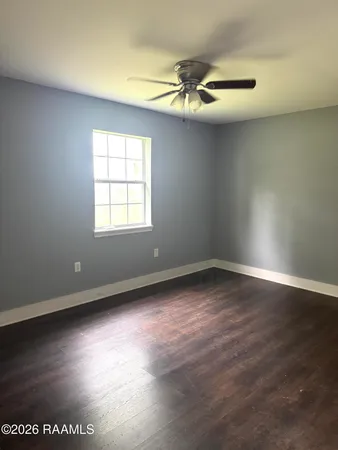 $1,200 | 5207 Jefferson Island Road, New Iberia, LA 70560