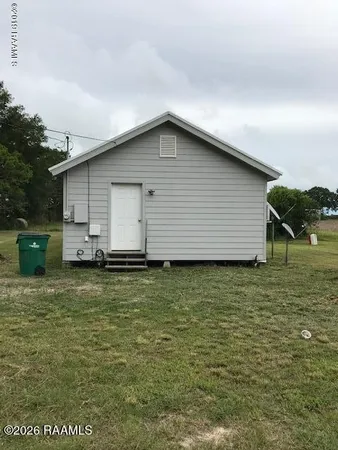 $1,200 | 5207 Jefferson Island Road, New Iberia, LA 70560