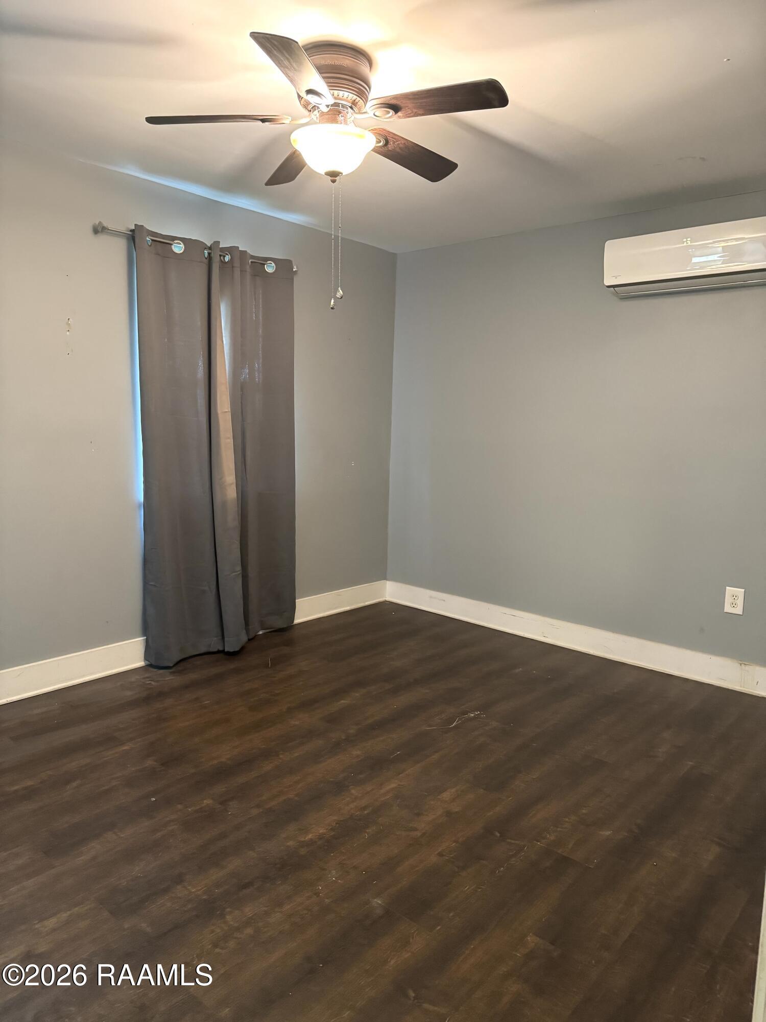 5207 Jefferson Island Road New Iberia, LA 70560 - Photo 9 of 16 Photo Apr 30 2026, 4 35 55 PM