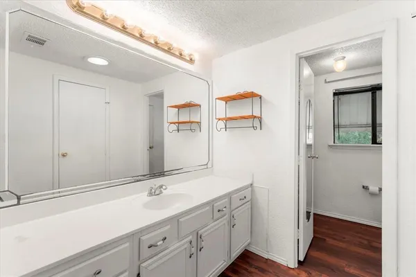 $1,700 | 602 Legendary Lane, Gun Barrel City, TX 75156