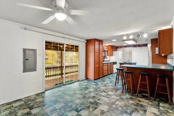 $1,700 | 602 Legendary Lane, Gun Barrel City, TX 75156