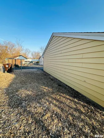 $97,000 | 3135 West Starr Street, Peoria, IL 61605