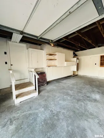 $97,000 | 3135 West Starr Street, Peoria, IL 61605