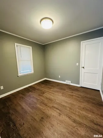 $97,000 | 3135 West Starr Street, Peoria, IL 61605