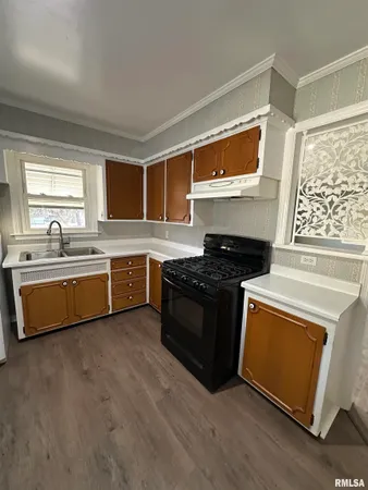 $97,000 | 3135 West Starr Street, Peoria, IL 61605