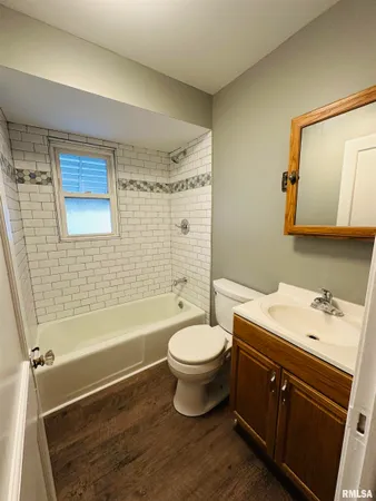 $97,000 | 3135 West Starr Street, Peoria, IL 61605