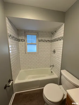 $97,000 | 3135 West Starr Street, Peoria, IL 61605