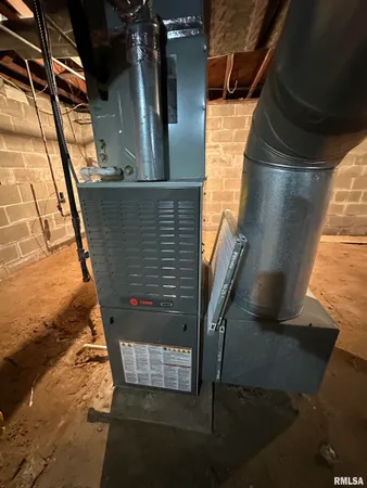 $97,000 | 3135 West Starr Street, Peoria, IL 61605