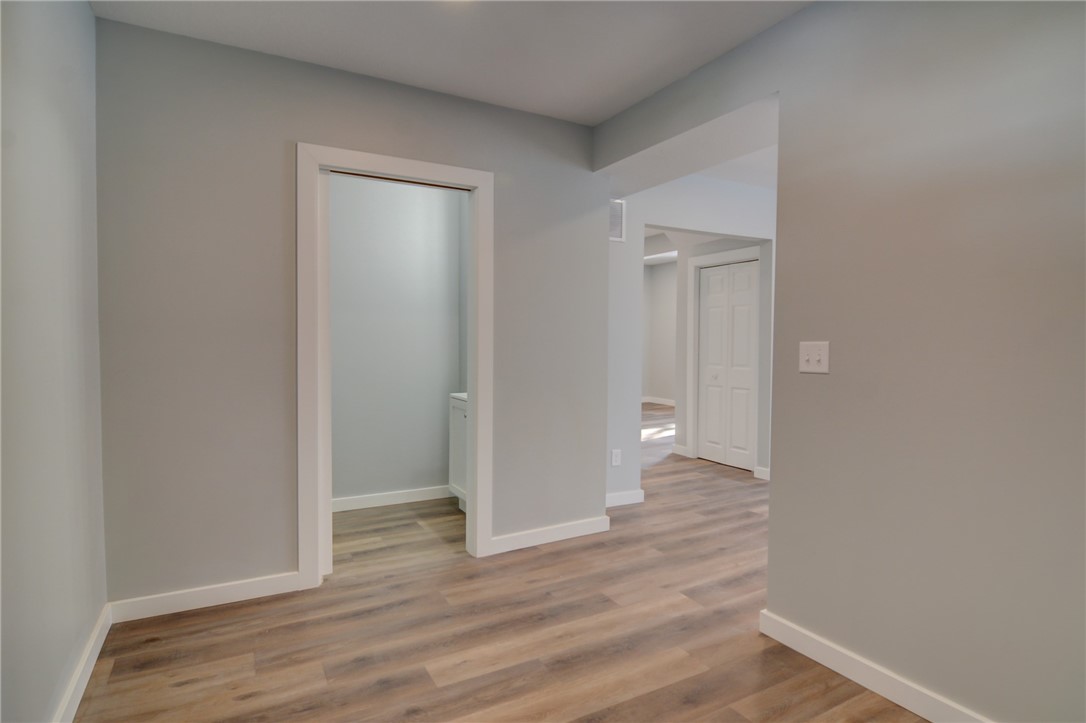 428 Ewing Avenue Decatur, IL 62522 - Photo 5 of 25