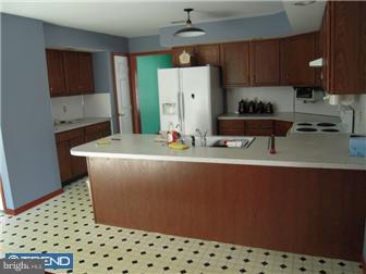 505 Snyder Road Reading, PA 19605 - Photo 7 of 12 Gallery Image 7