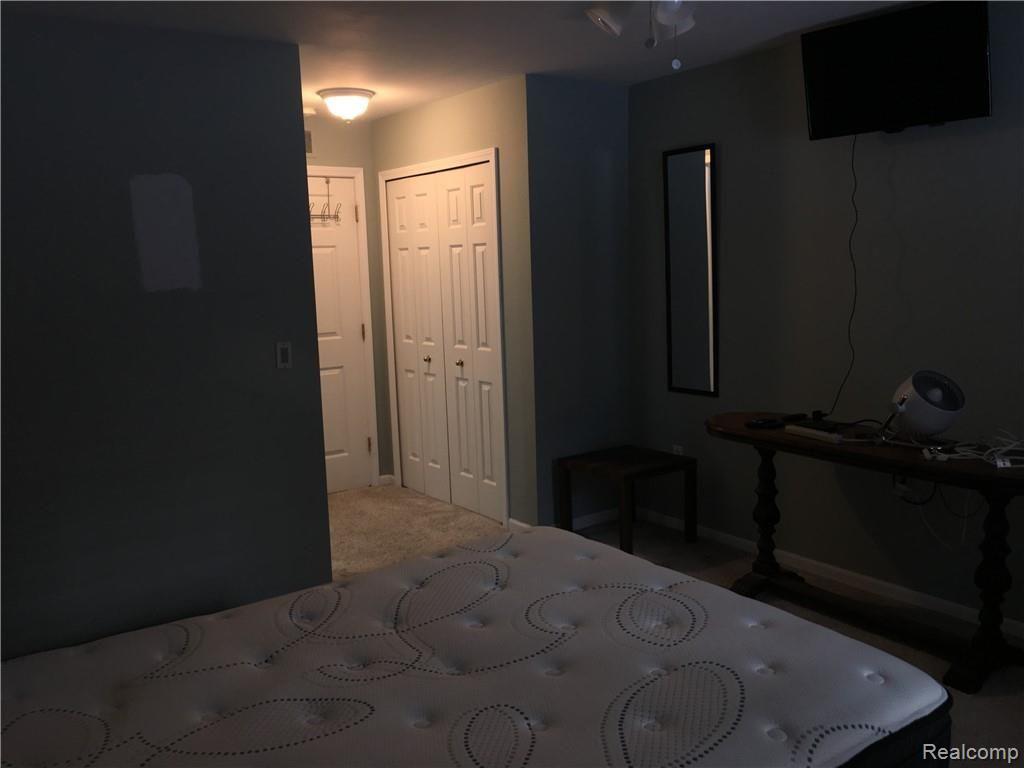 20612 Dunham Road, Unit 4 Clinton Township, MI 48038 - Photo 26 of 41