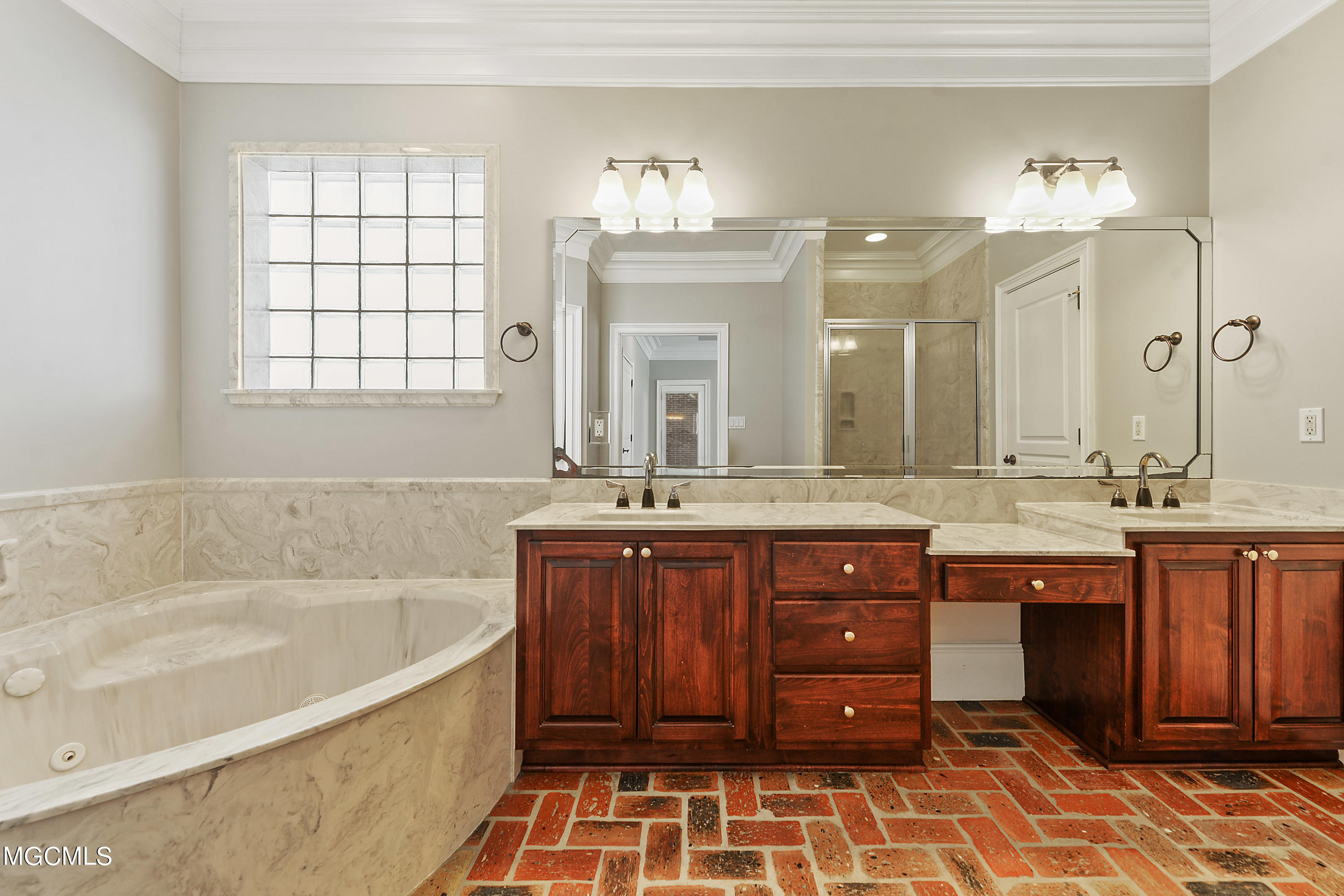 2328 Rue Maison Biloxi, MS 39532 - Photo 16 of 34 025